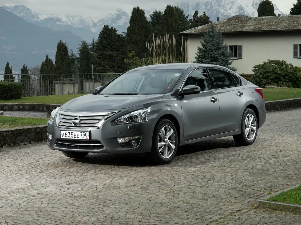 Nissan Teana