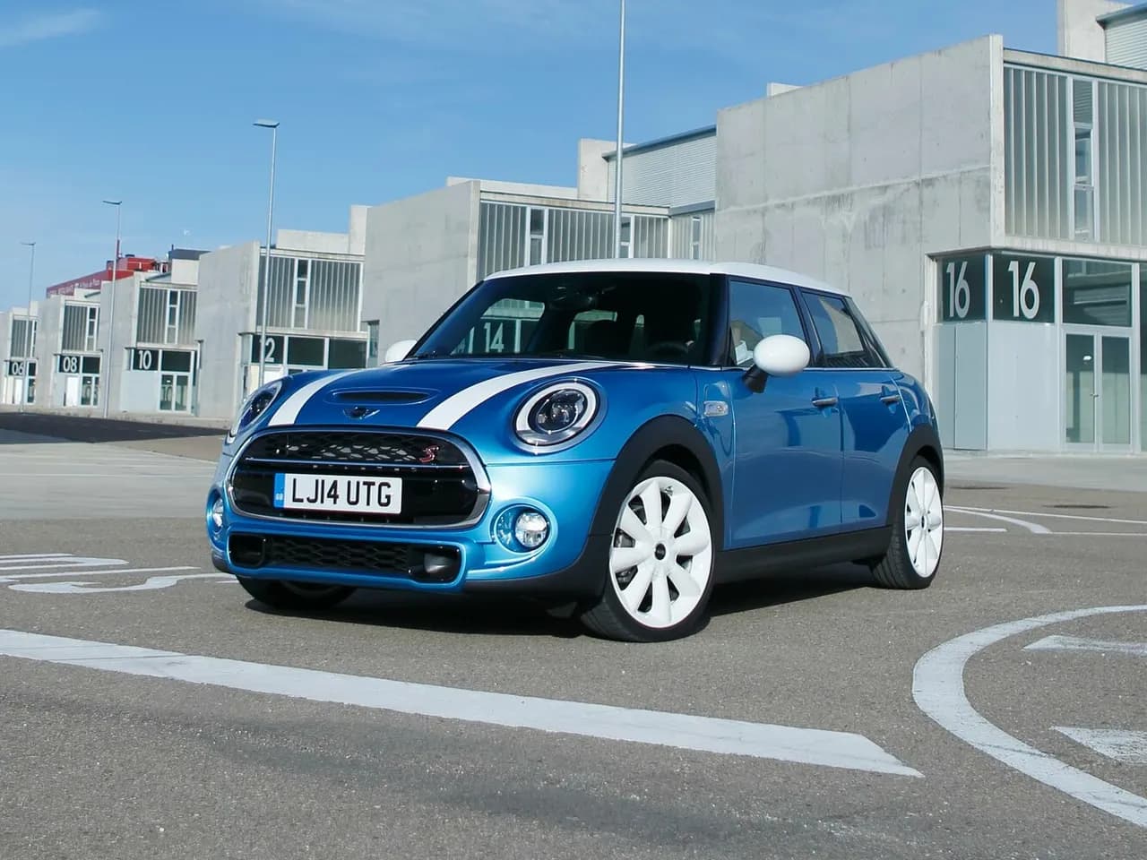 Mini Hatch
