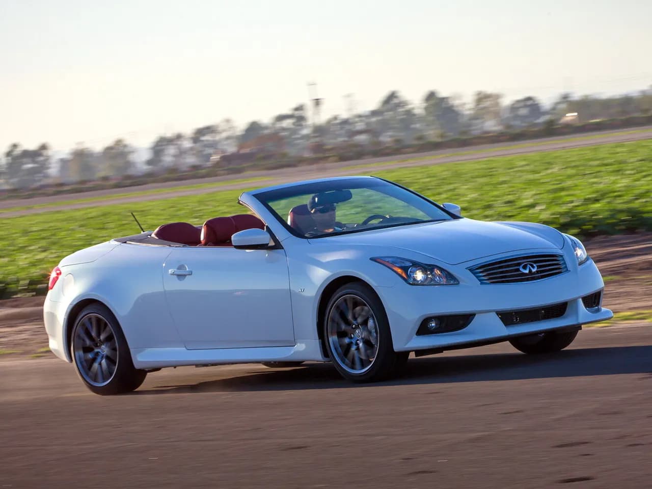 Infiniti Q60