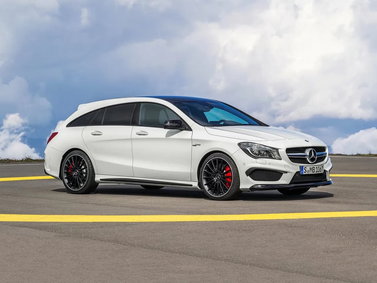 Mercedes-Benz CLA AMG