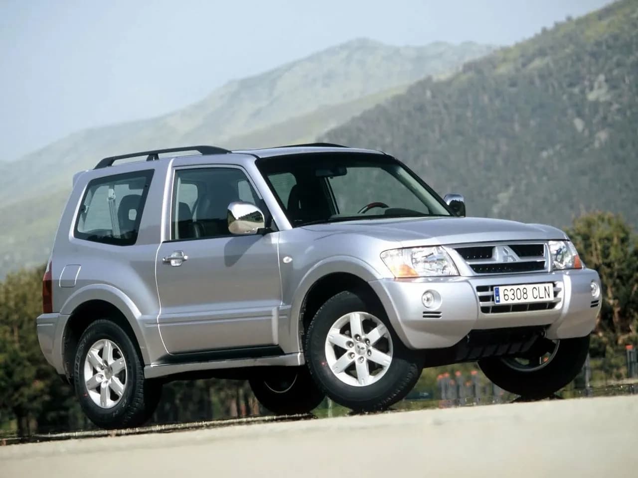 Mitsubishi Montero