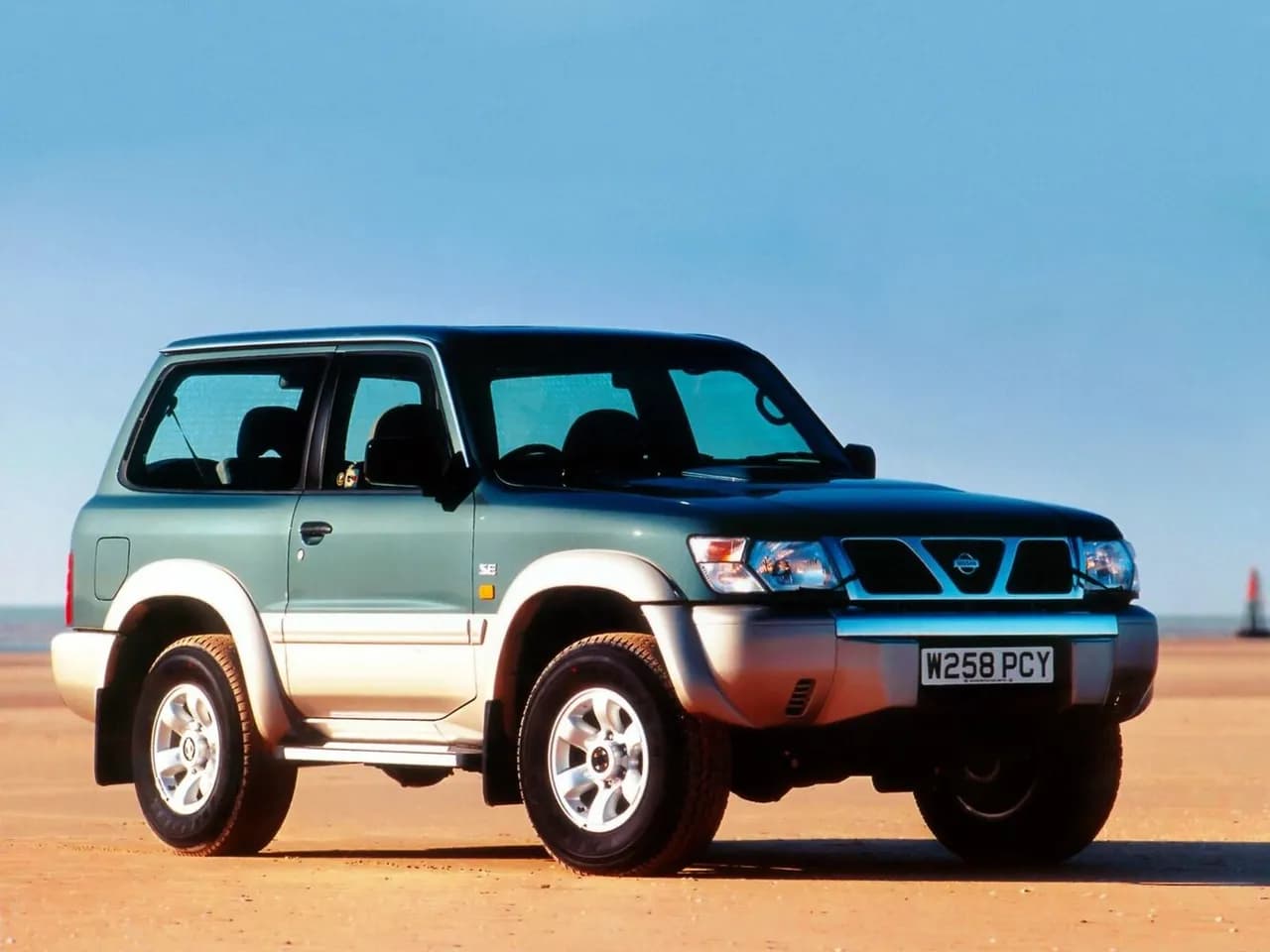 Nissan Safari