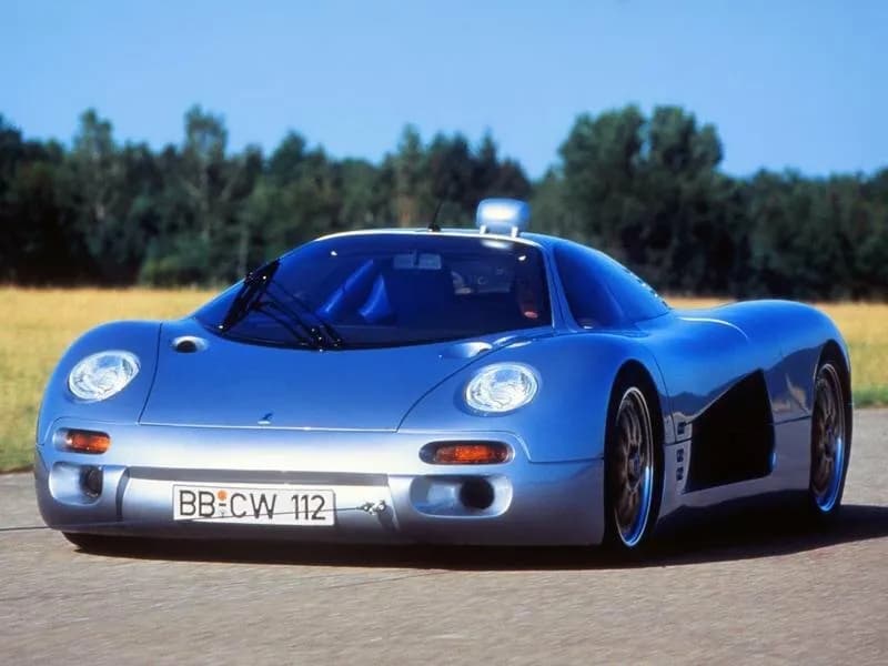 Isdera Commendatore 112i