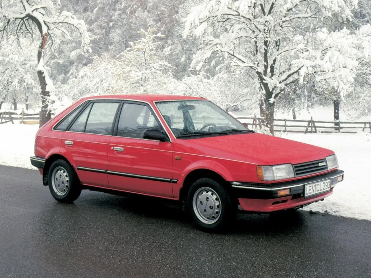 Mazda 323