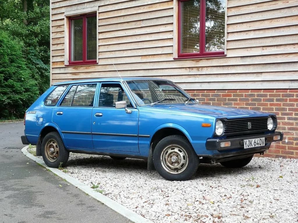 Nissan Cherry