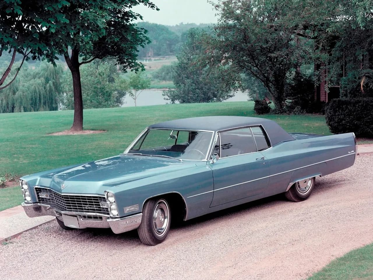 Cadillac DeVille