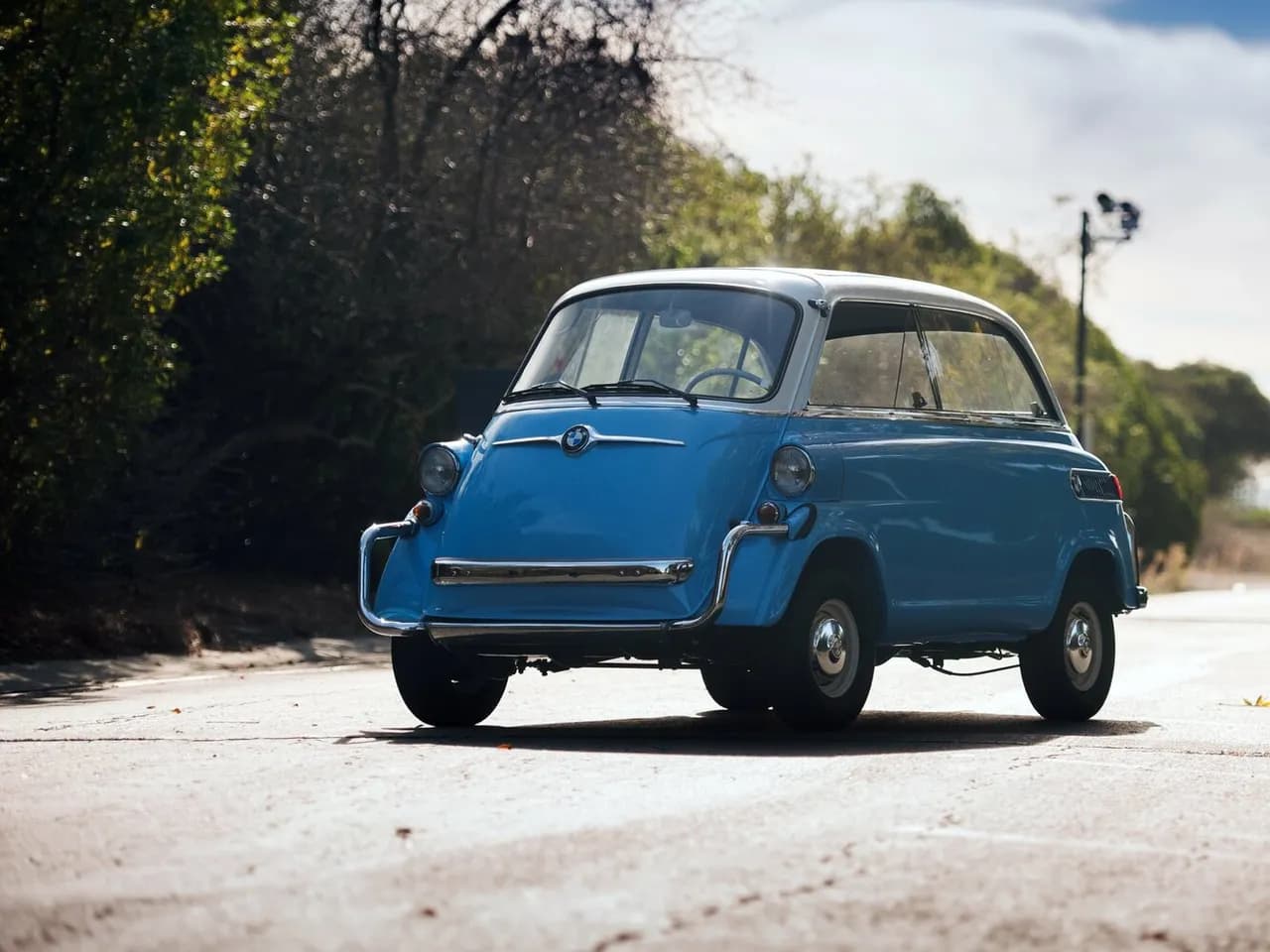BMW 600