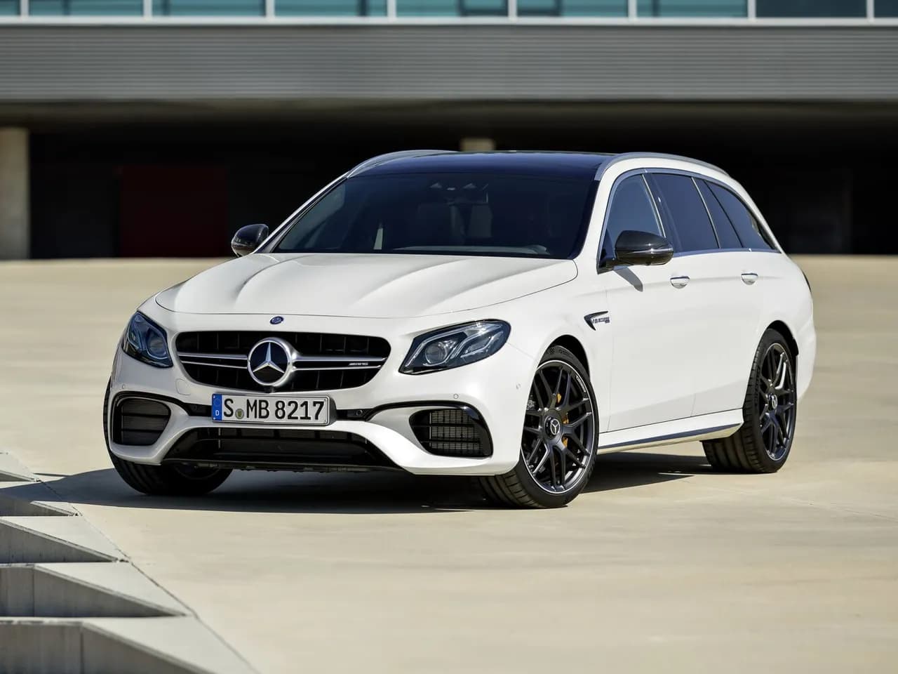 Mercedes-Benz E-Класс AMG