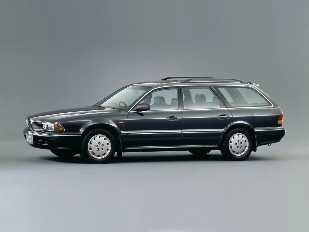 Mitsubishi Diamante