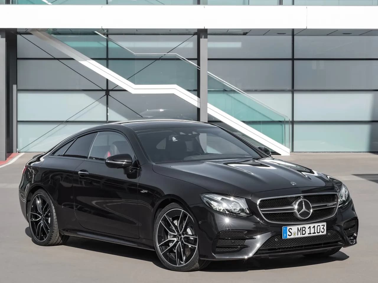 Mercedes-Benz E-Класс AMG