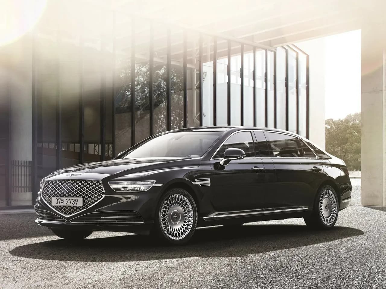 Genesis G90