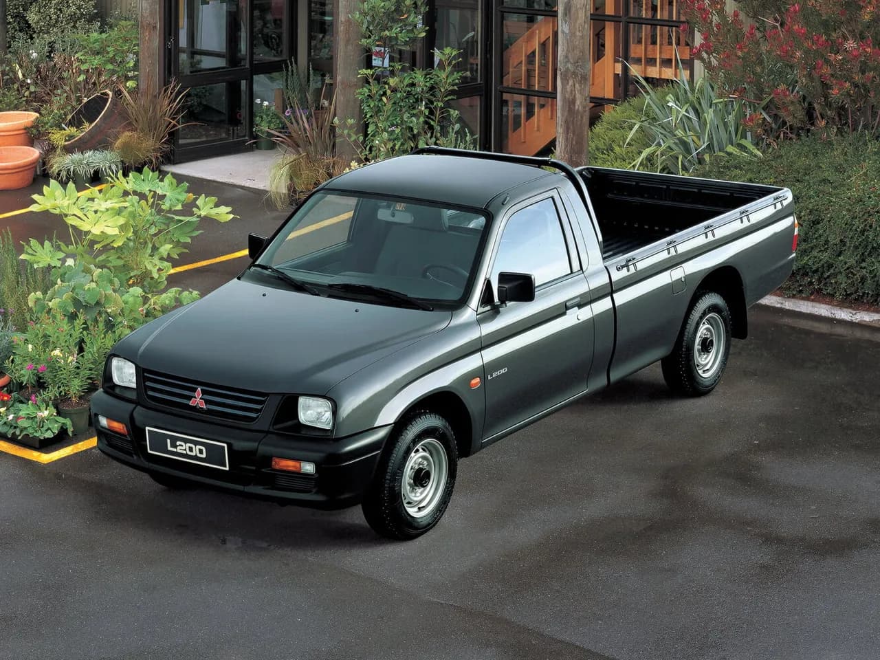 Mitsubishi L200