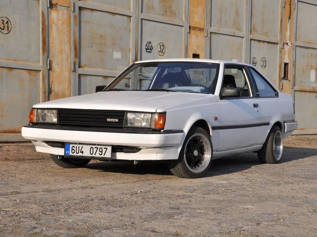 Toyota Carina