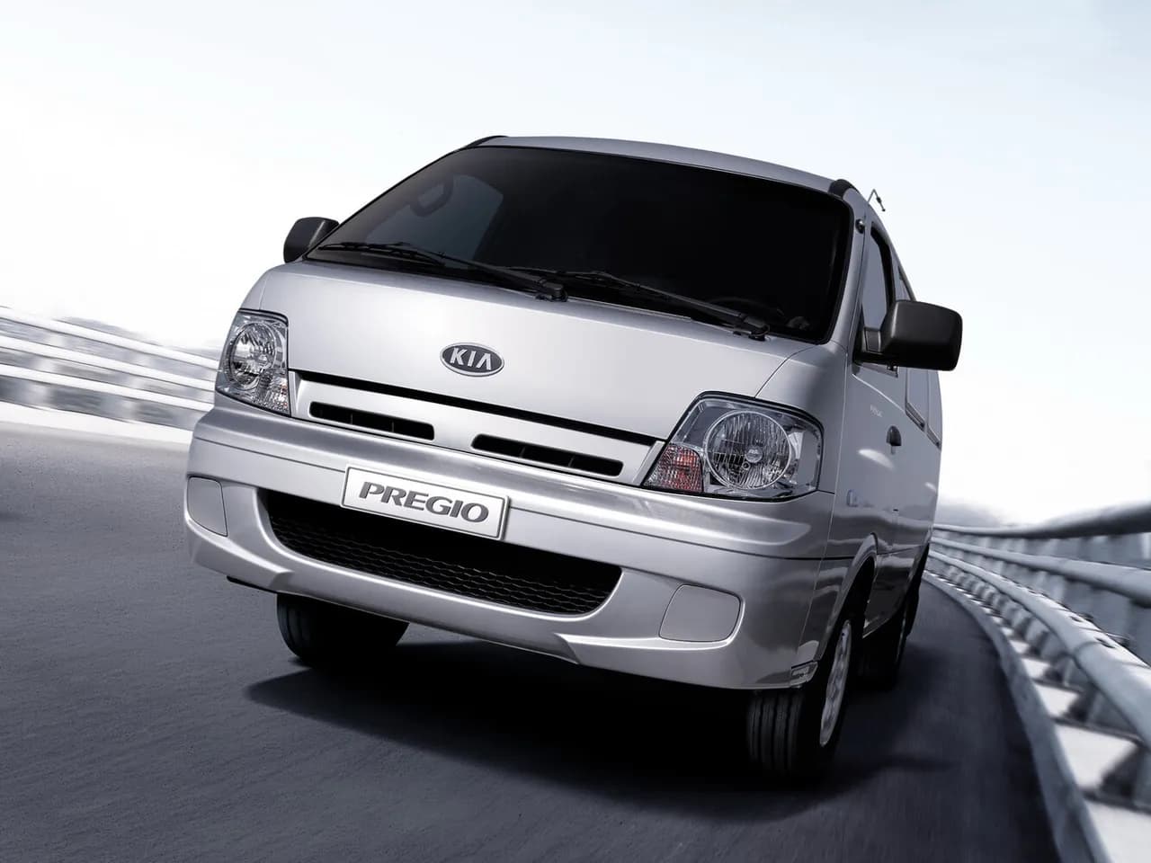 Kia Pregio