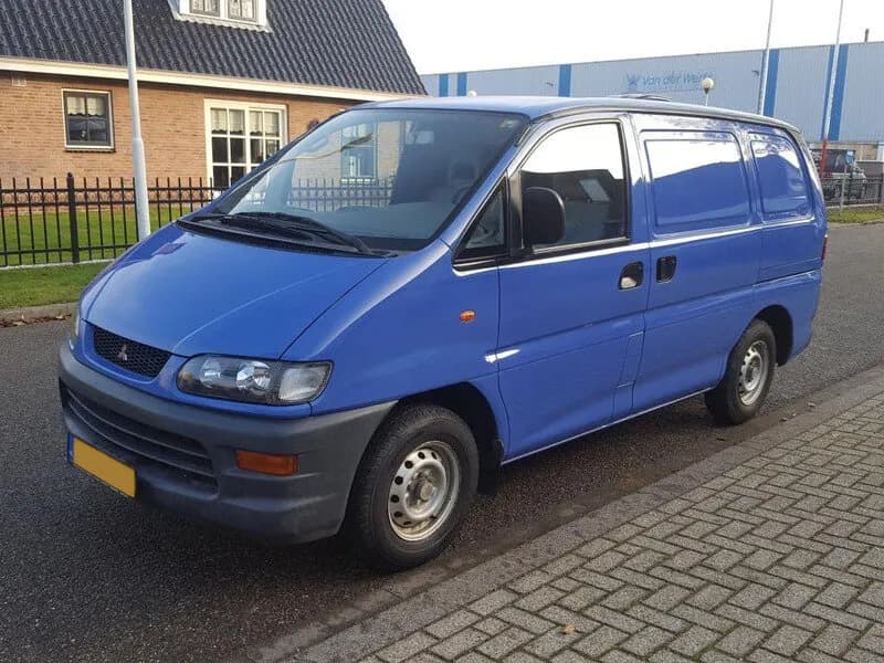 Mitsubishi L400