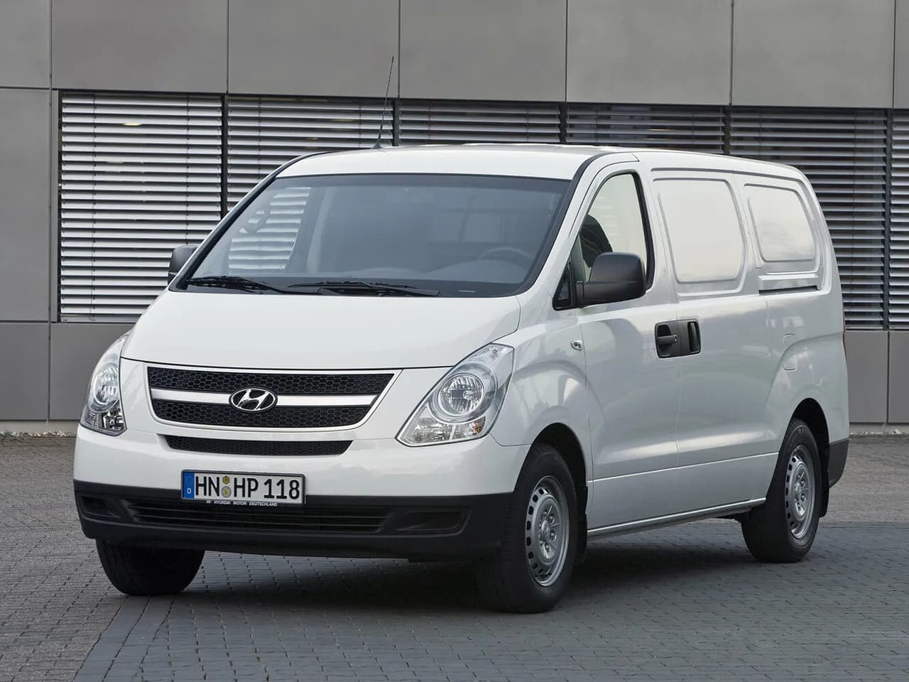 Hyundai Grand Starex