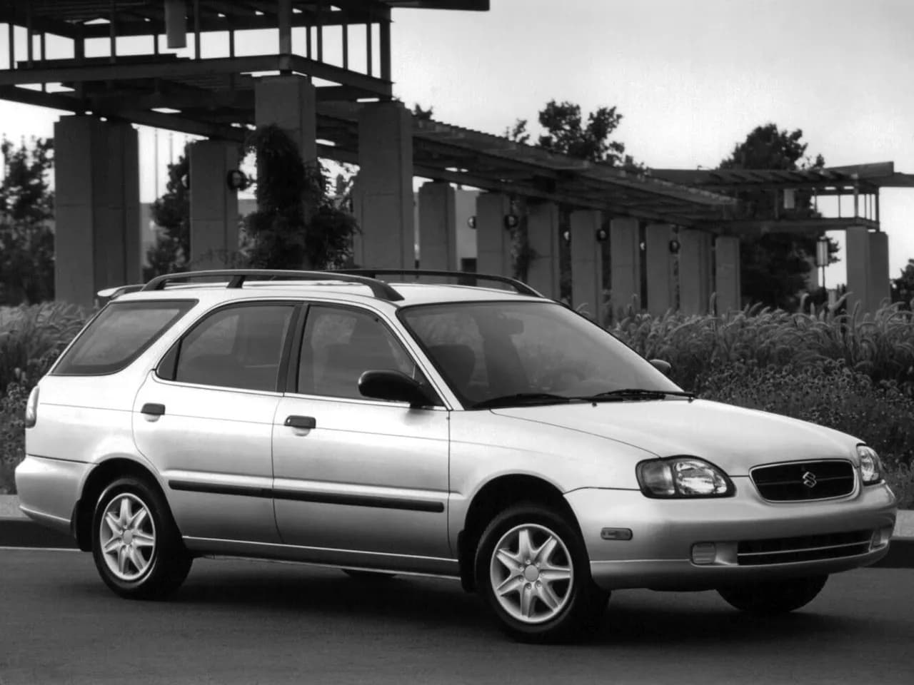 Suzuki Esteem