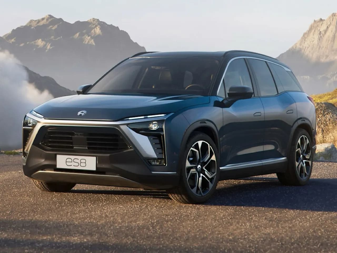 Nio ES8