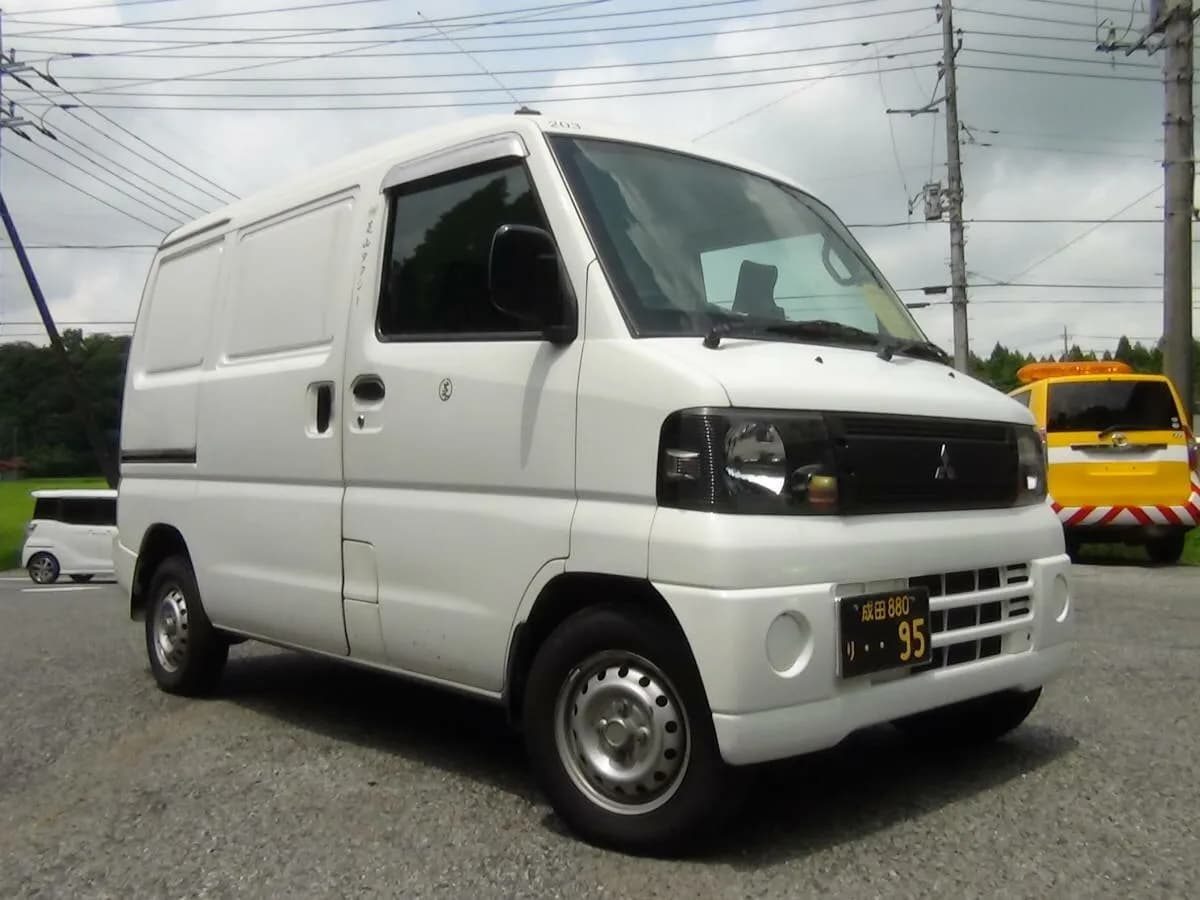 Mitsubishi Minicab