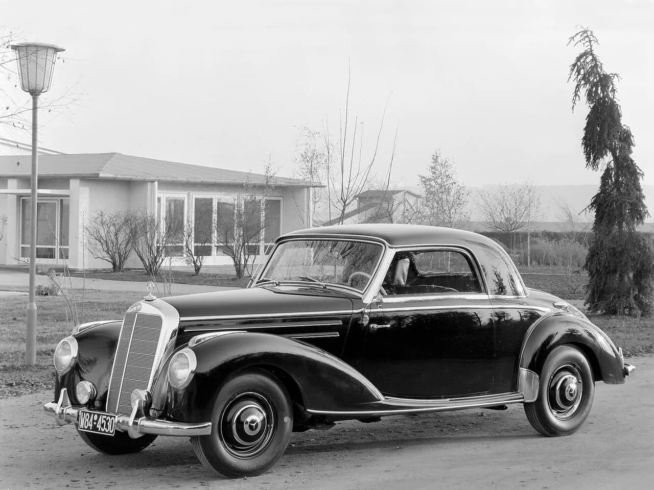 Mercedes-Benz 220 (W187)