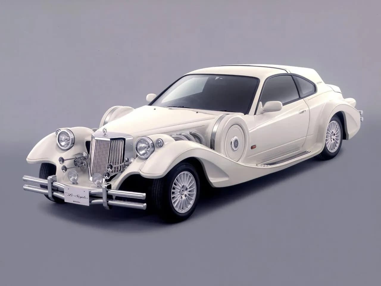 Mitsuoka Le-Seyde