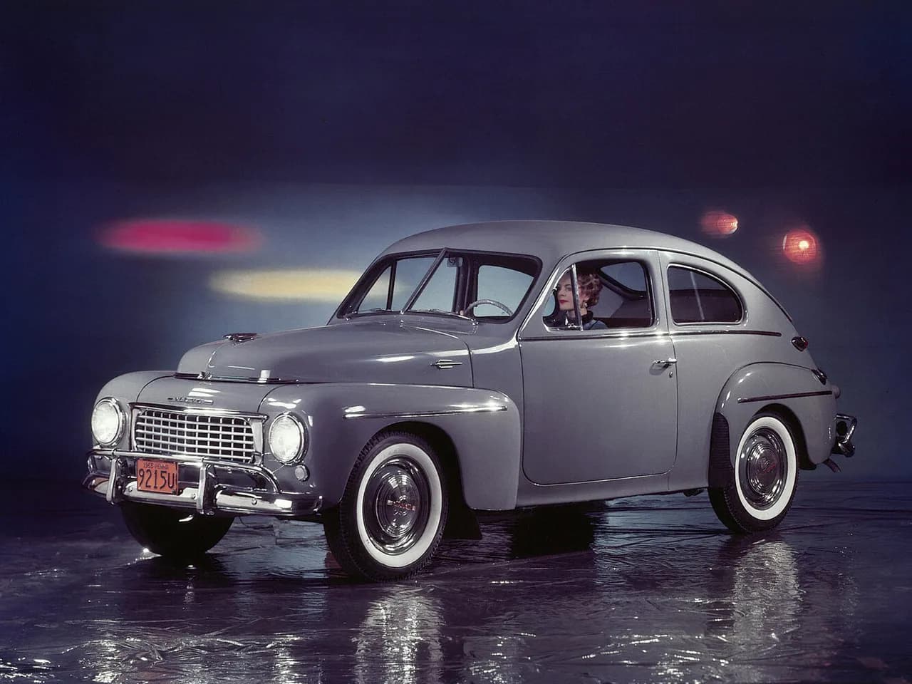 Volvo PV444