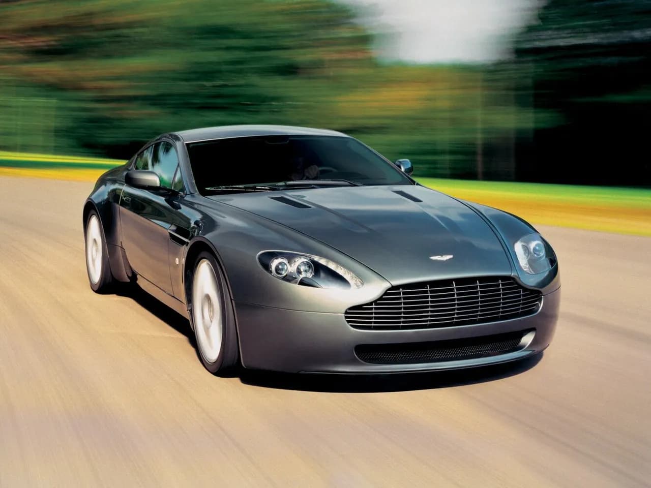 Aston Martin V8 Vantage