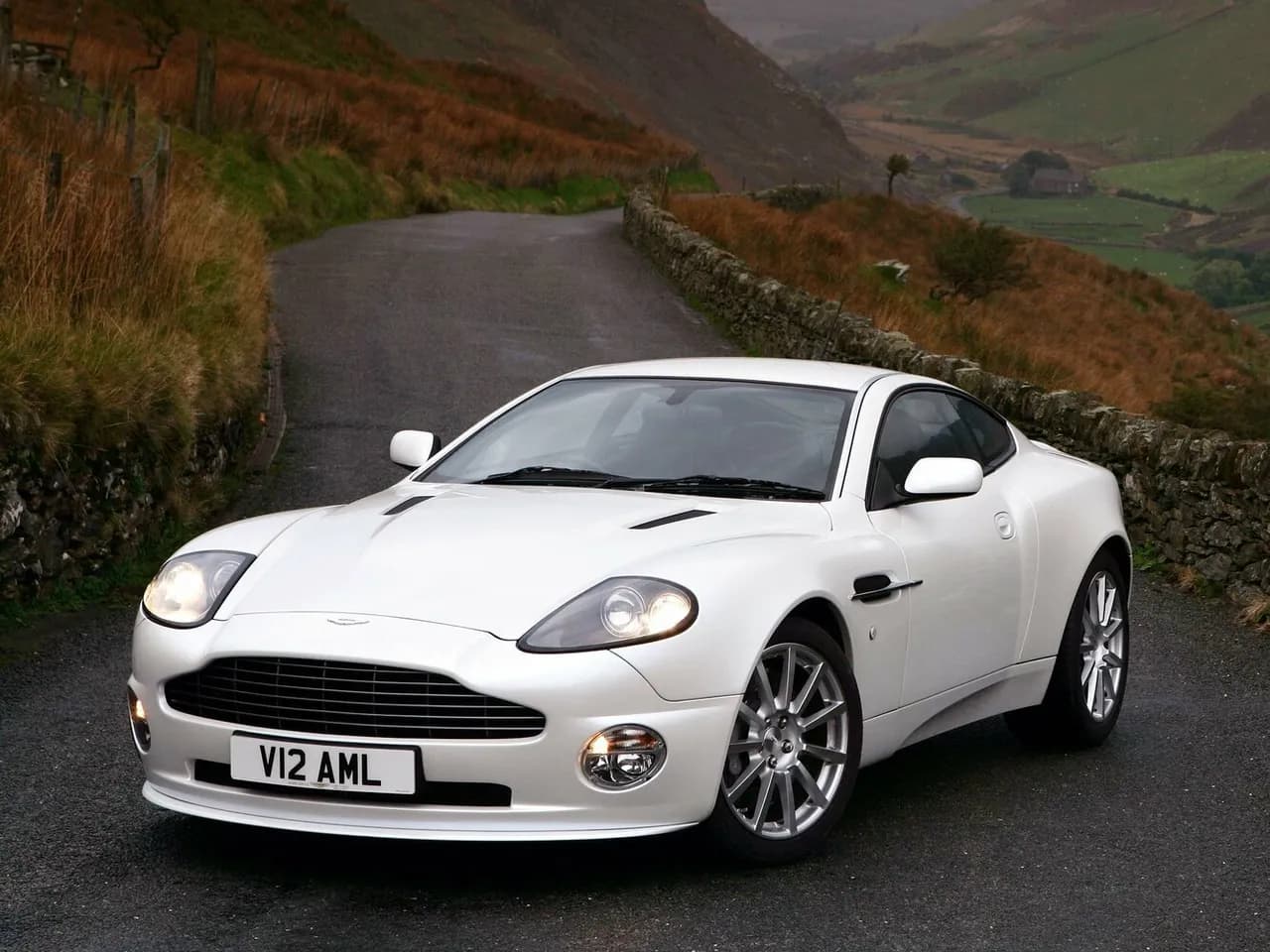 Aston Martin Vanquish