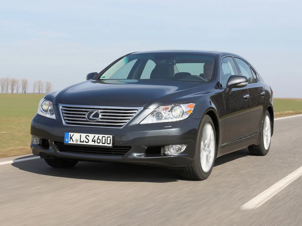 Lexus LS