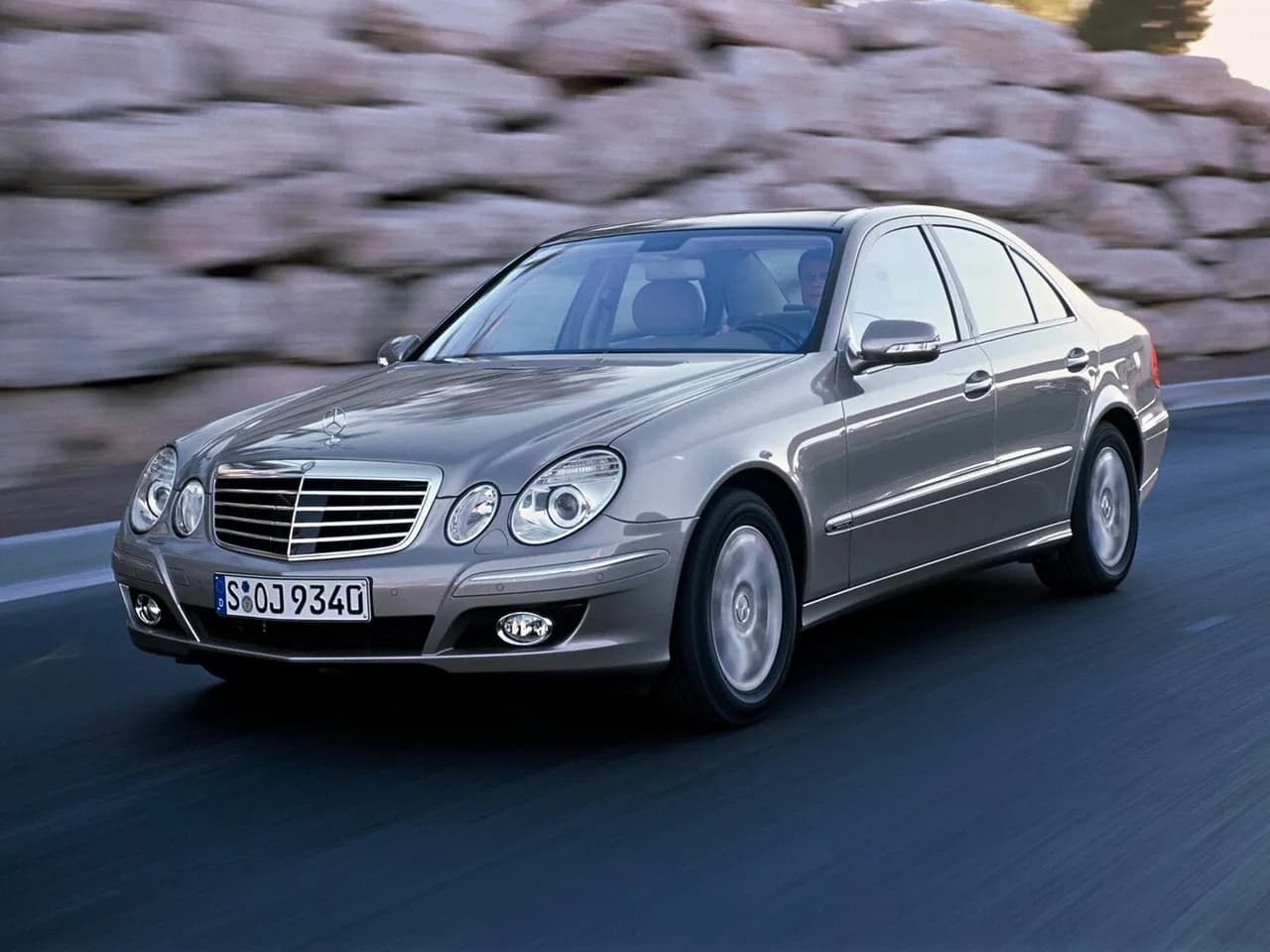 Mercedes-Benz E-Класс