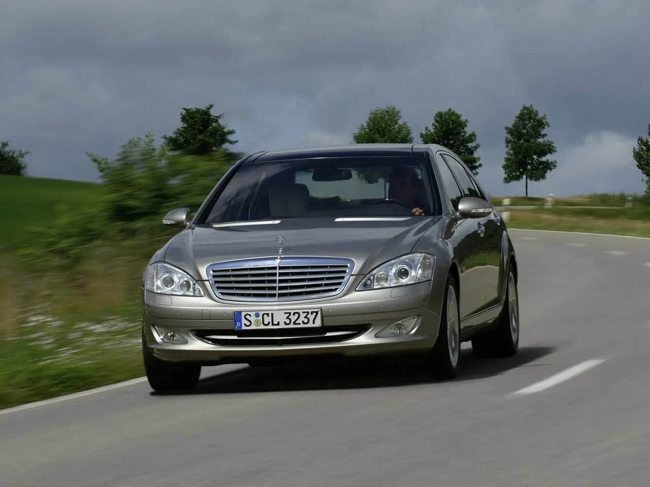 Mercedes-Benz S-Класс
