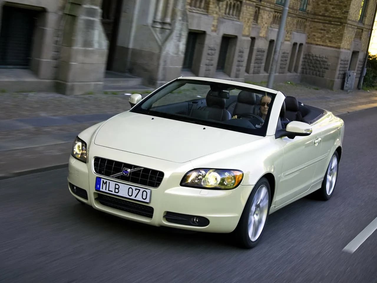 Volvo C70