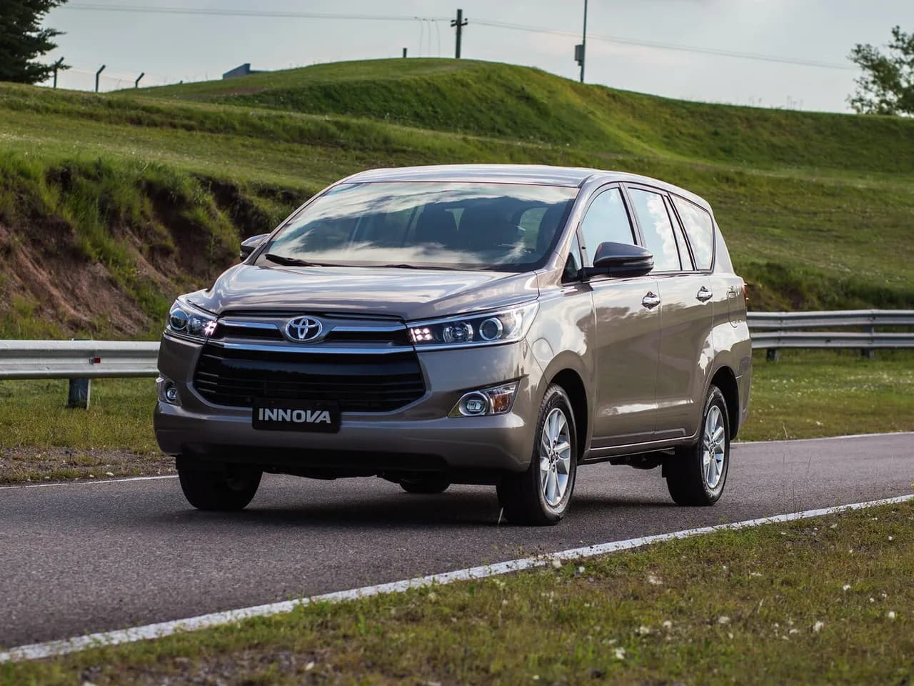 Toyota Innova