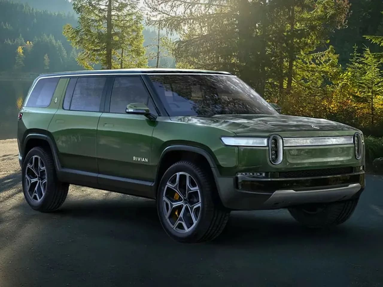 Rivian R1S