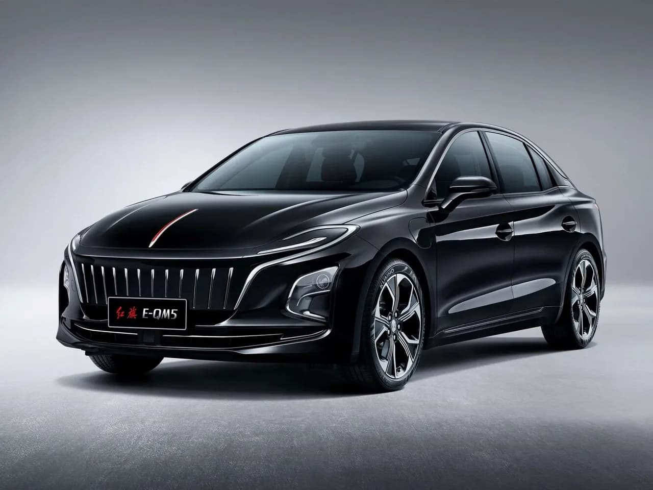 Hongqi E-QM5