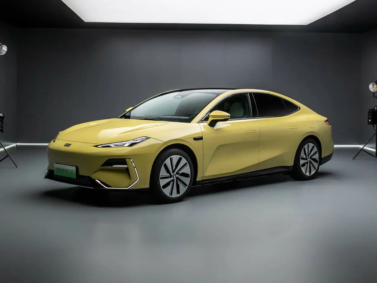 Geely Galaxy E8