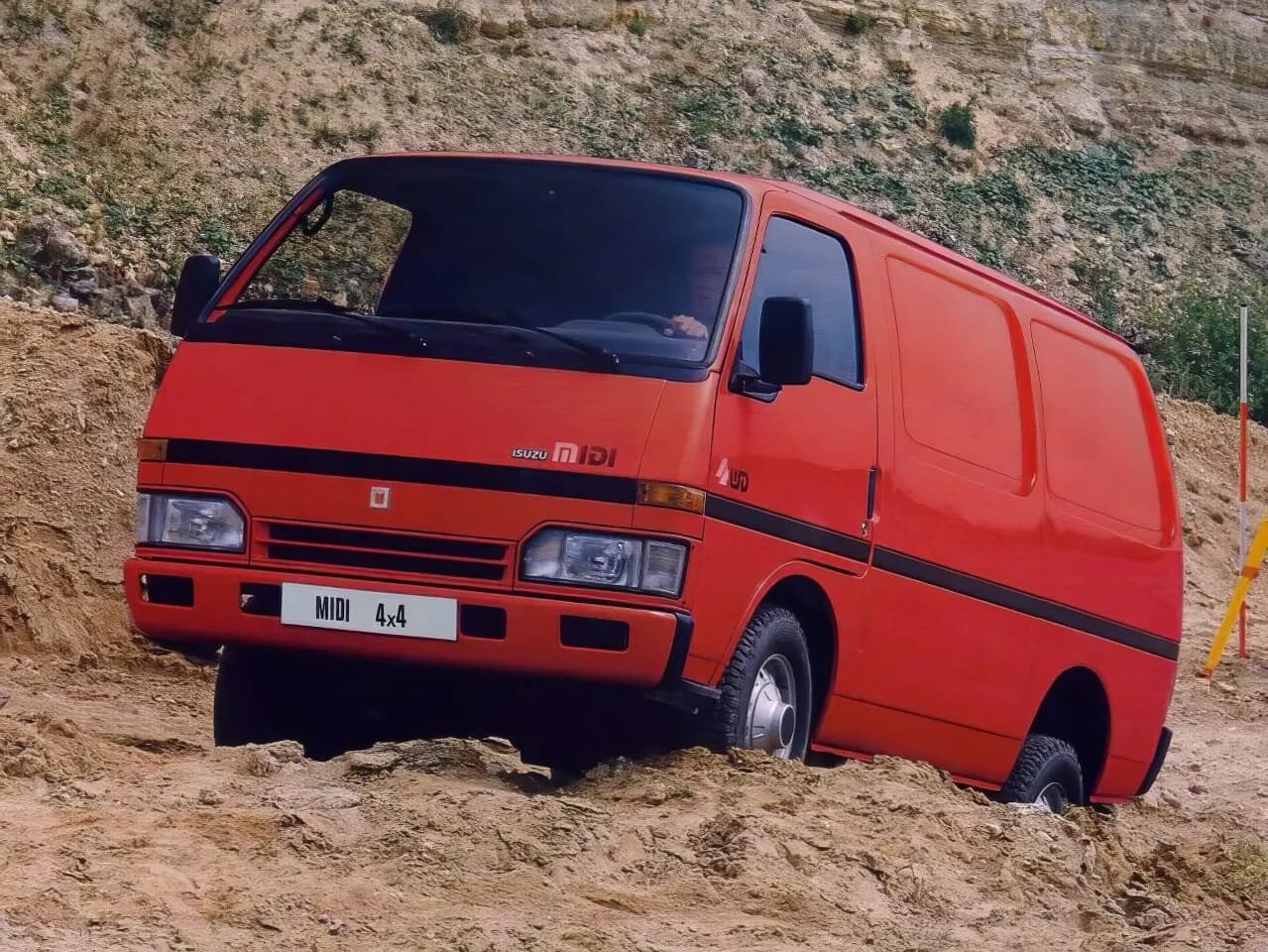 Isuzu Midi