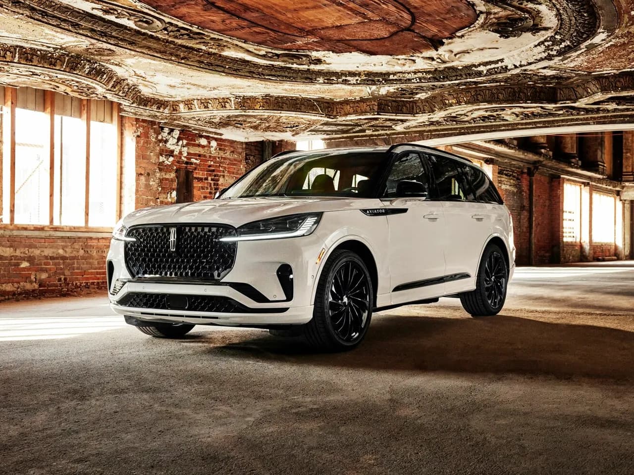 Lincoln Aviator