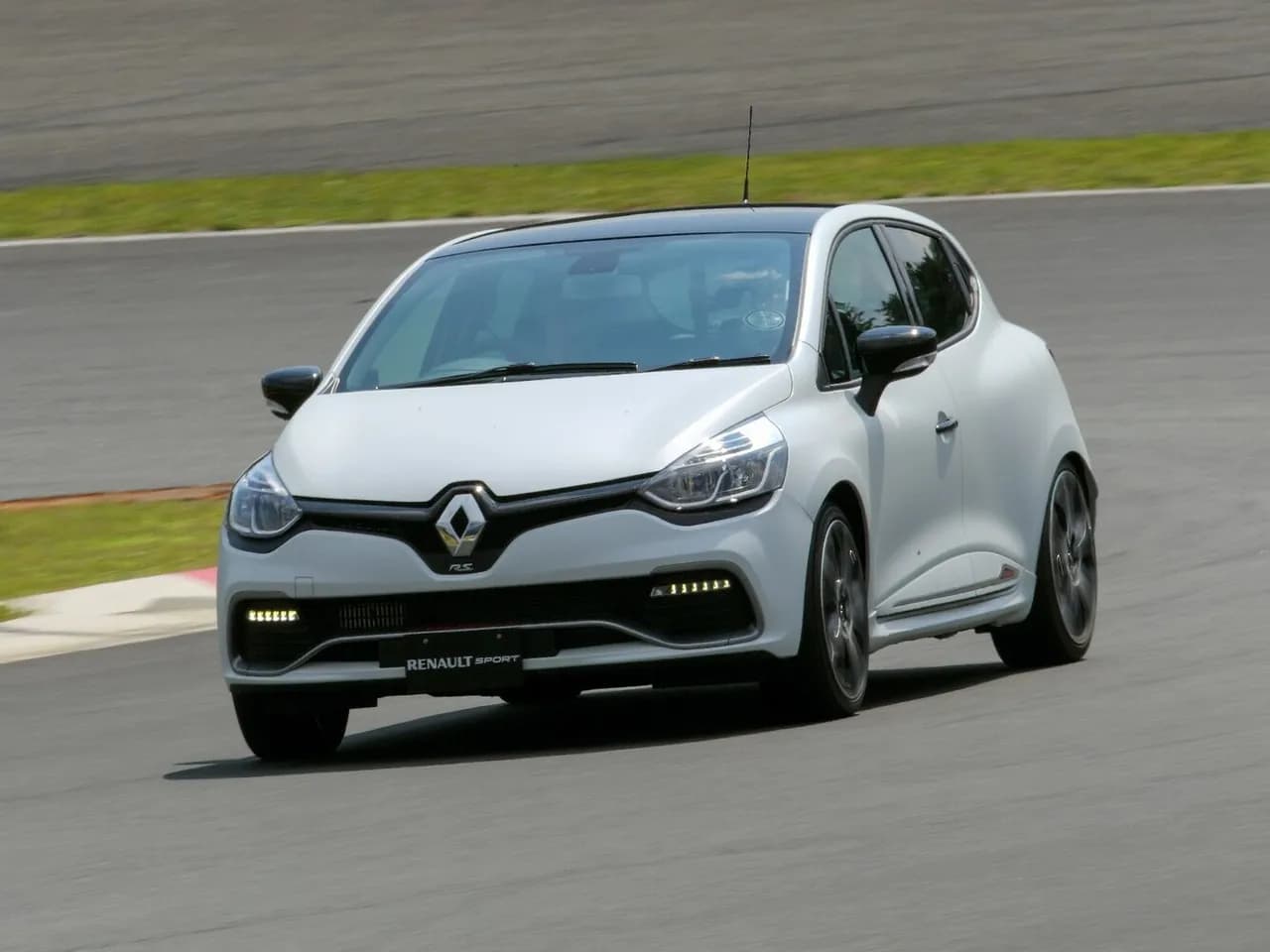 Renault Lutecia