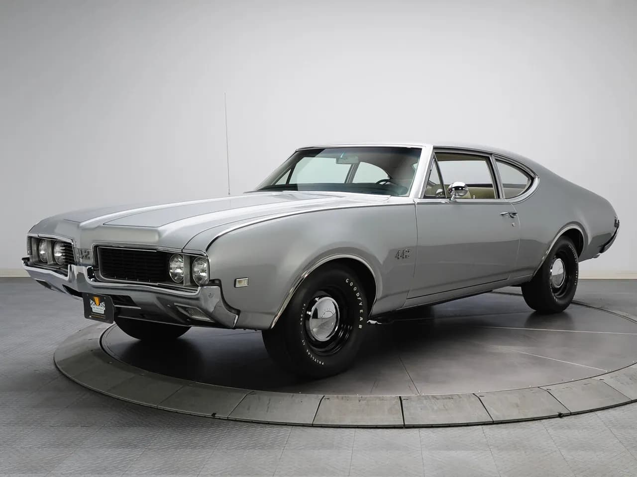 Oldsmobile 442