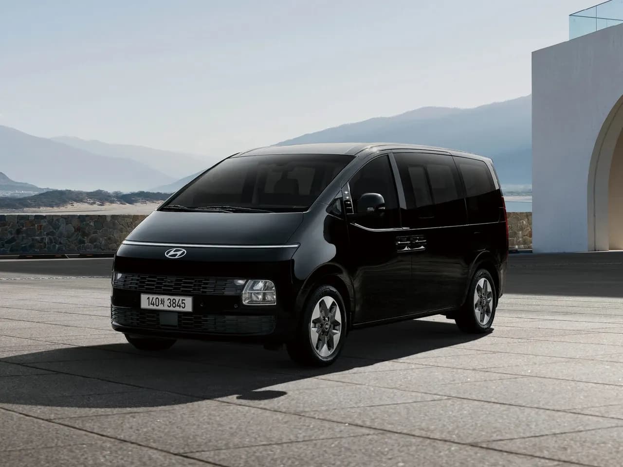 Hyundai Staria