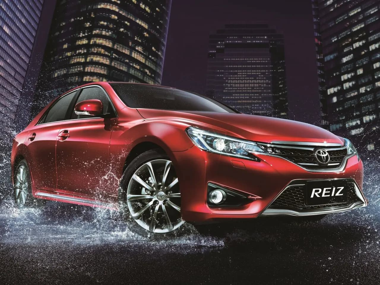 Toyota Reiz