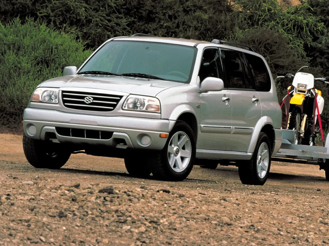Suzuki XL7