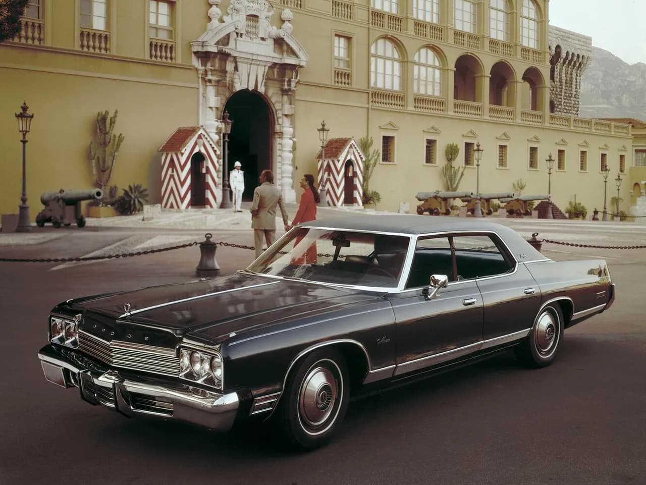 Dodge Monaco