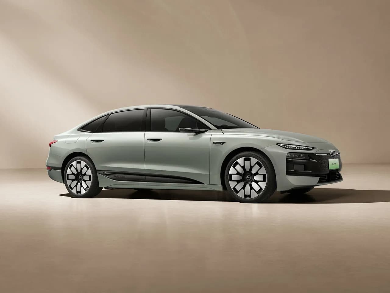 Audi A6 e-tron