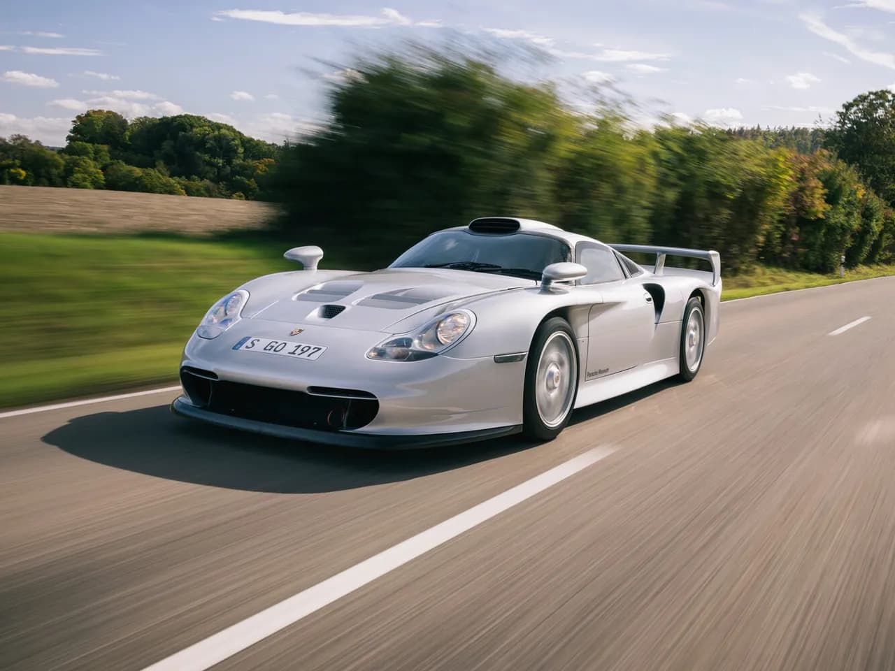 Porsche 911 GT1