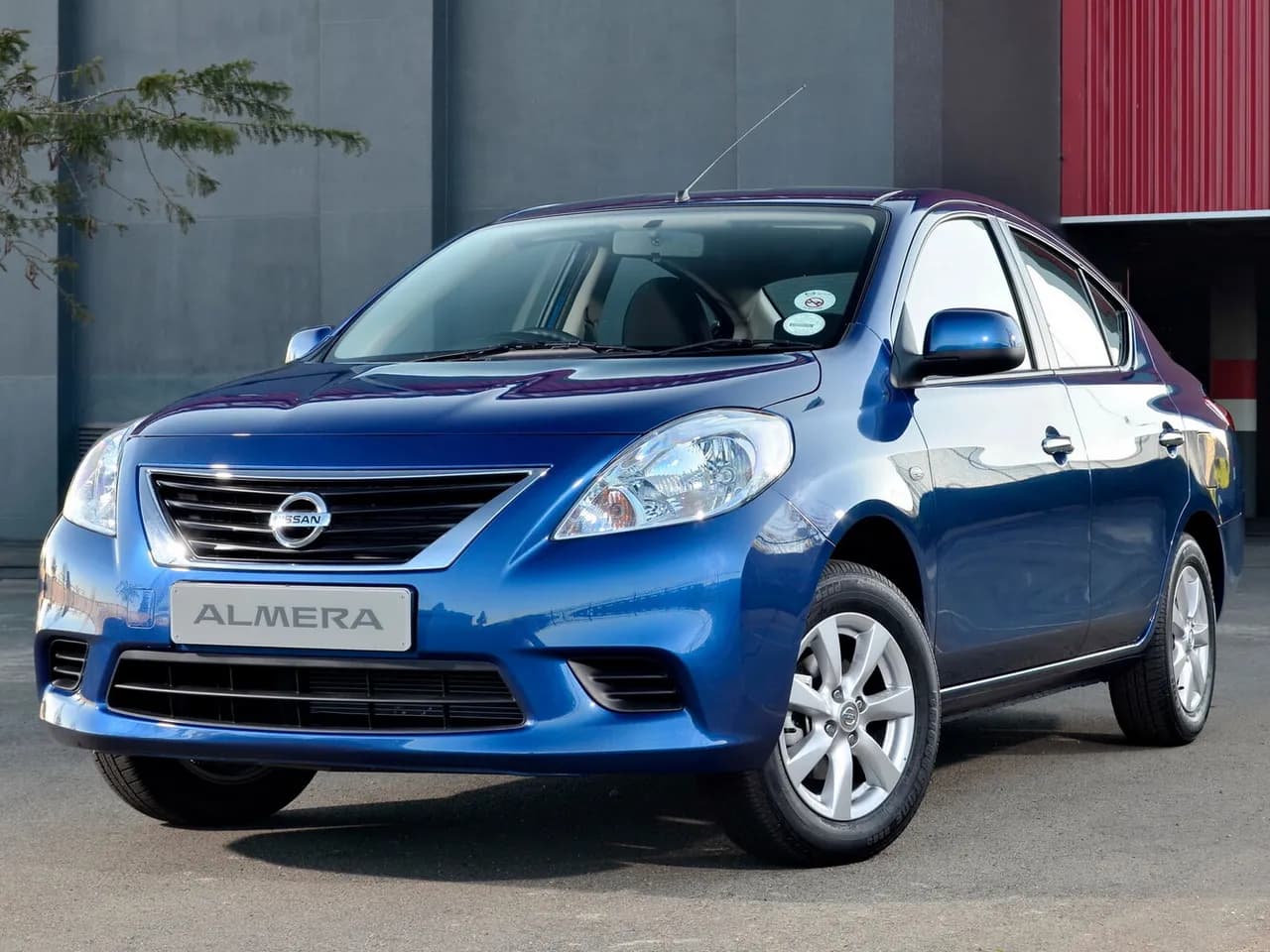 Nissan Almera