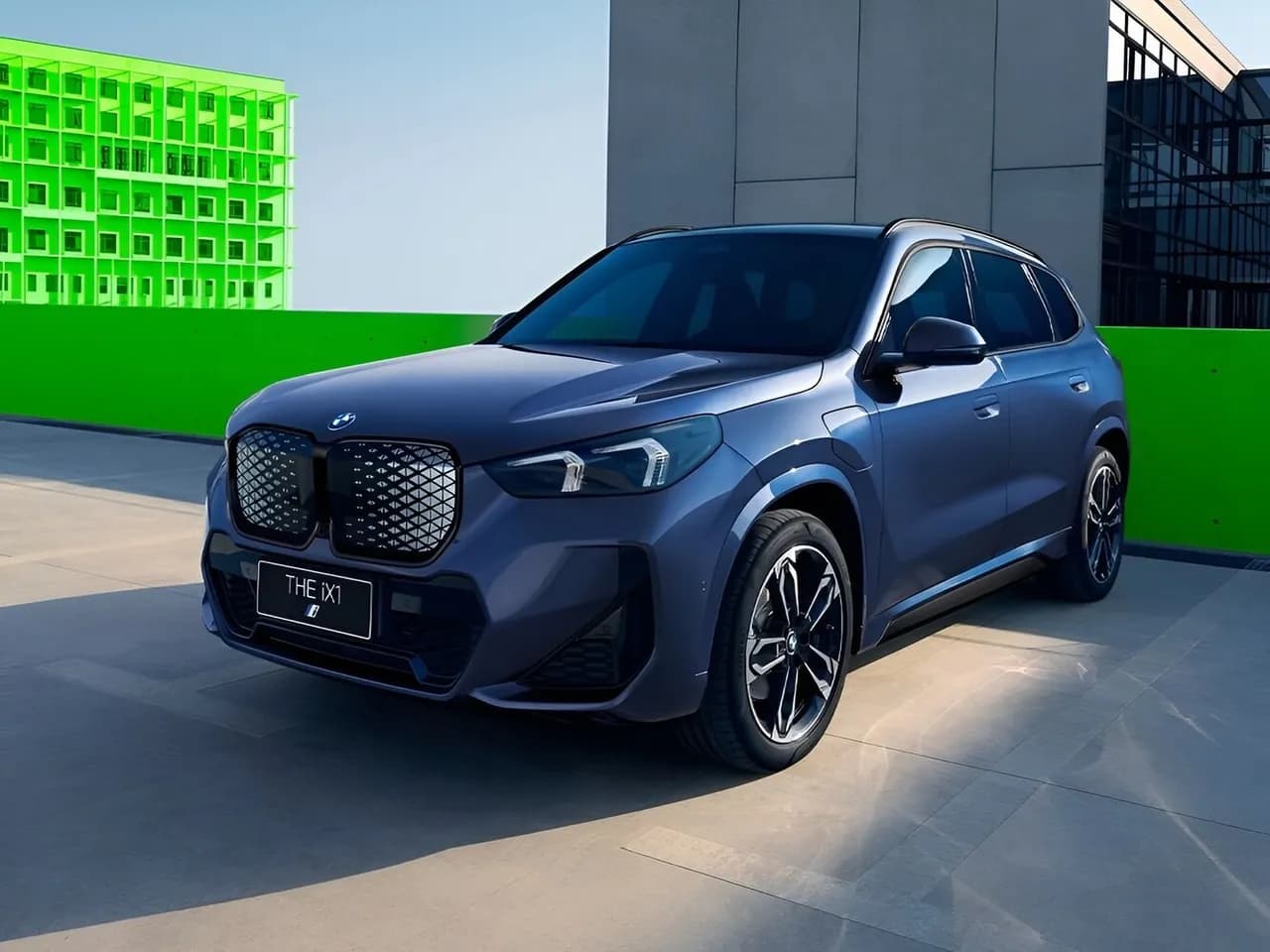 BMW iX1