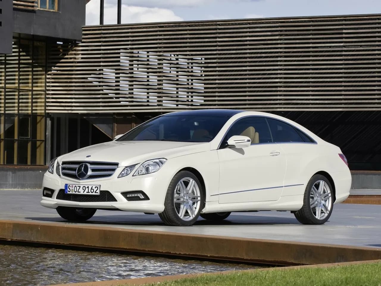 Mercedes-Benz E-Класс