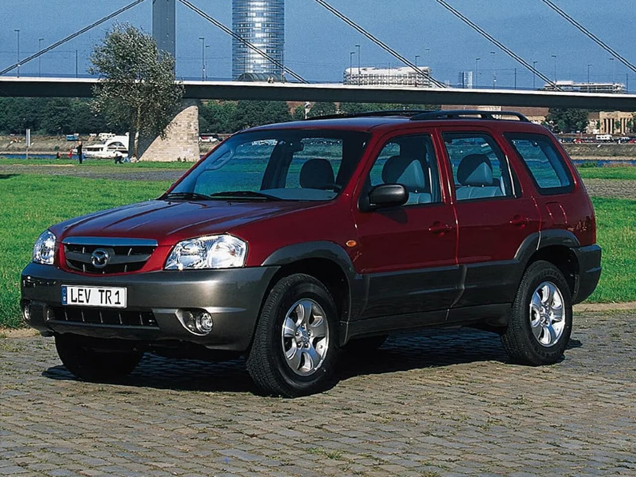 Mazda Tribute